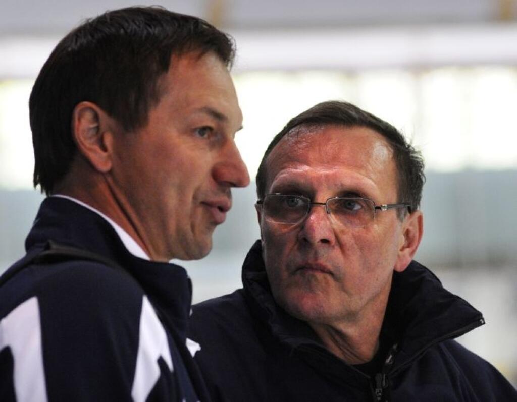 Peter Bondra a Ján Filc, strojcovia najväčšieho úspechu v histórii slovenského hokeja.