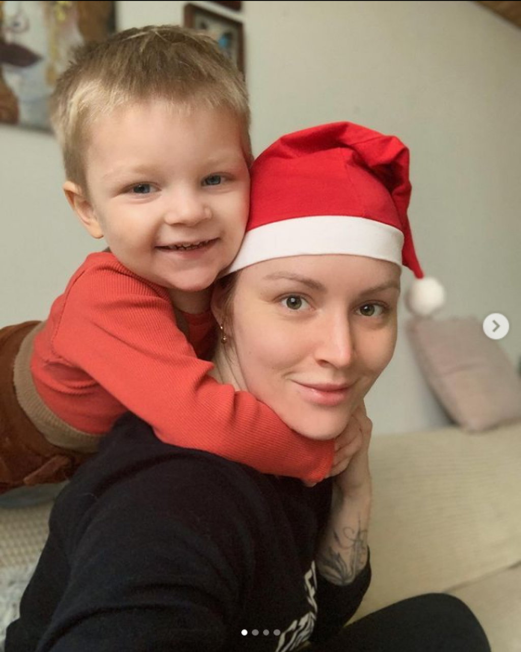 Synček Barbory Švidraňovej už poriadne narástol a je to krásny chlapec. Ona pri ňom vyzerá ako jeho staršia sestra!