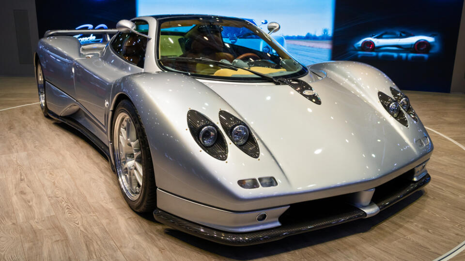 Pagani,Zonda,C12,Sports,Car,At,The,89th,Geneva,International