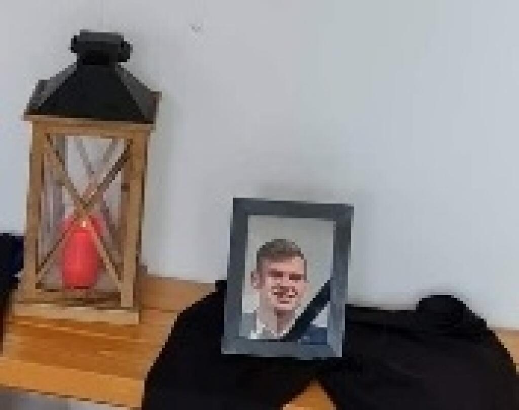 Pietne miesto v šatni klubu.