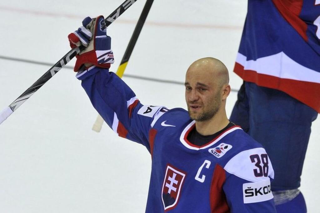 Pavol Demitra pri rozlúčke s reprezentáciou v máji 2011.