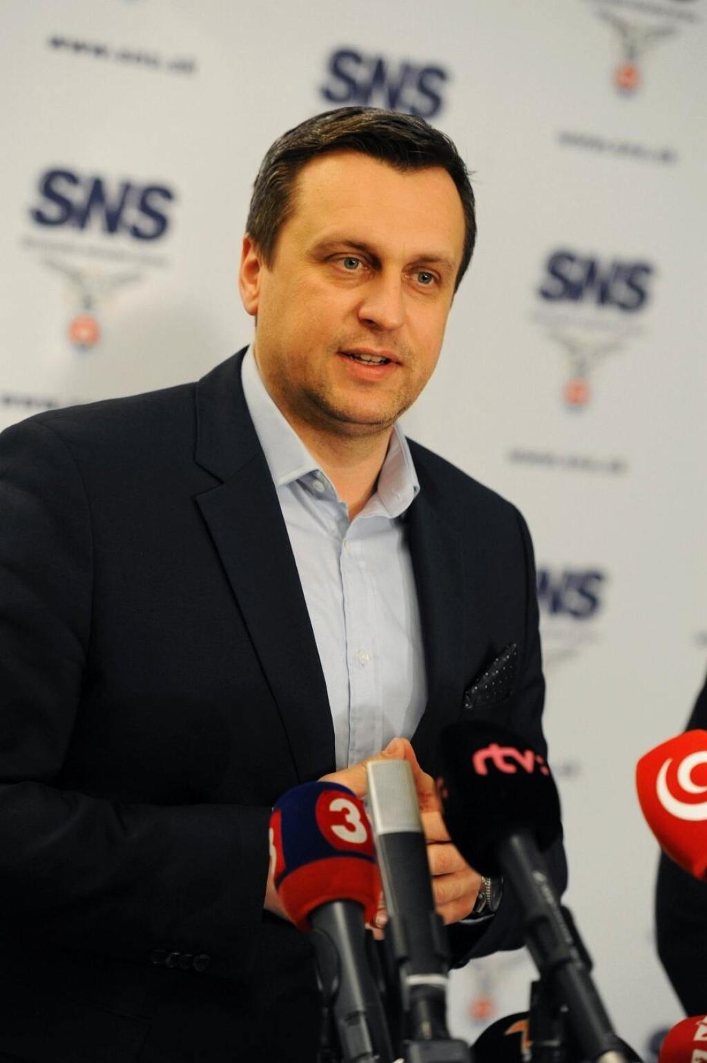 Predseda strany SNS Andrej Danko počas tlačovej konferencie