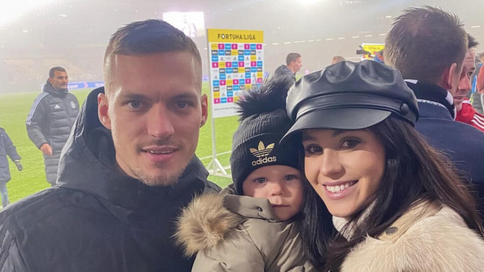 Slovenský futbalový reprezentant Lukáš Haraslín má momentálne skvelú formu a v drese Sparty Praha predvádza výborné výkony.