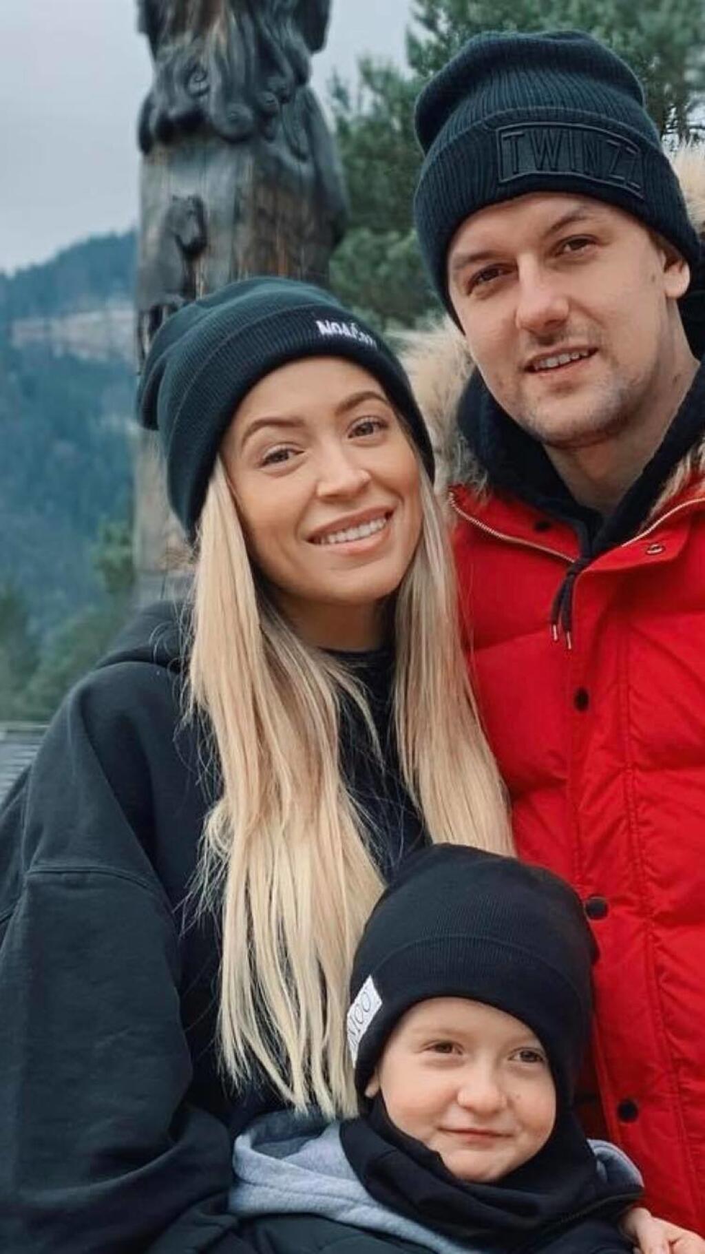 Dominika Mirgová síce zatiaľ priznala iba silikóny, no v tvári sa v poslednej dobe úplne zmenila.