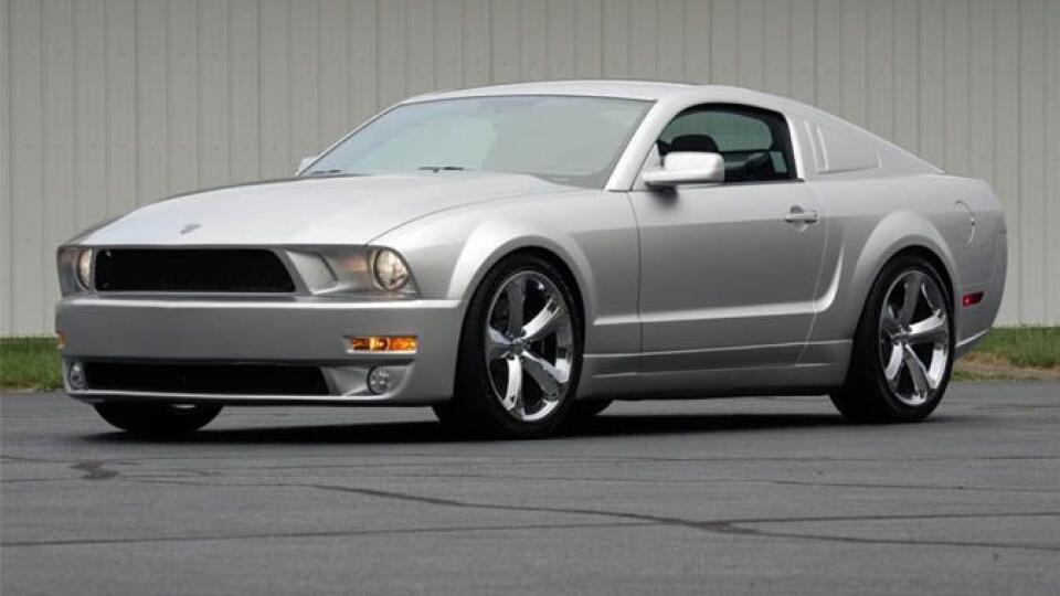 Ford Mustang Iacocca Silver Edition 