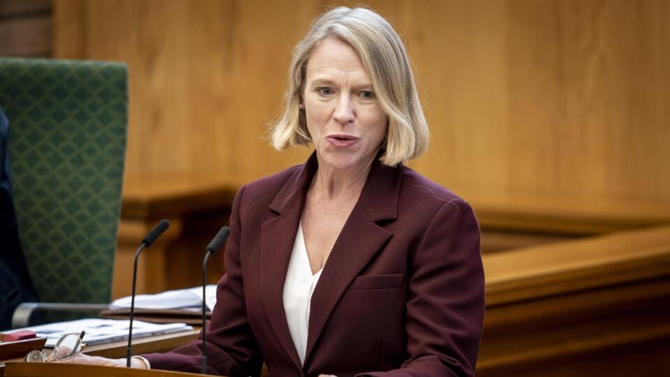 EBE 19 Kodaň - Na snímke nórska ministerka zahraničných vecí Anniken Huitfeldtová reční na začiatku zasadnutia Severskej rady, ktorá združuje Dánsko, Fínsko, Island, Nórsko a Švédsko a ich autonómne územia v Kodani 2. novembra 2021. FOTO TASR/AP
Norway's Minister of Foreign Affairs Anniken Huitfeldt speaks during the Foreign Ministers' statements, at the Nordic Council's session 2021, in the Folketing Hall at Christiansborg, in Denmark, Tuesday, Nov. 2 2021. (Mads Claus Rasmussen/Ritzau Scanp