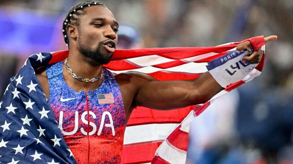 Noah Lyles po triumfe v behu na 100 m v Paríži.