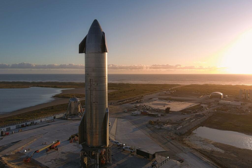 Raketa Starship by pritom podľa zakladateľa spoločnosti SpaceX Elona Muska mala do šiestich rokov dopraviť ľudí na Mars.