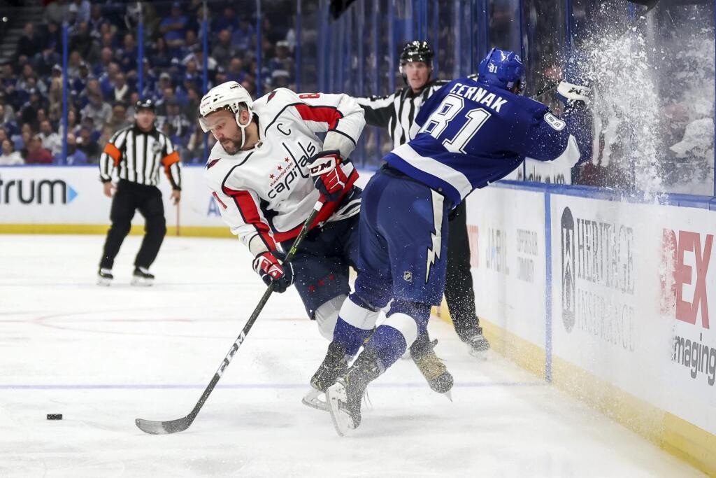 Dvojnásobný víťaz Stanley Cupu vynechá niekoľko týždňov.