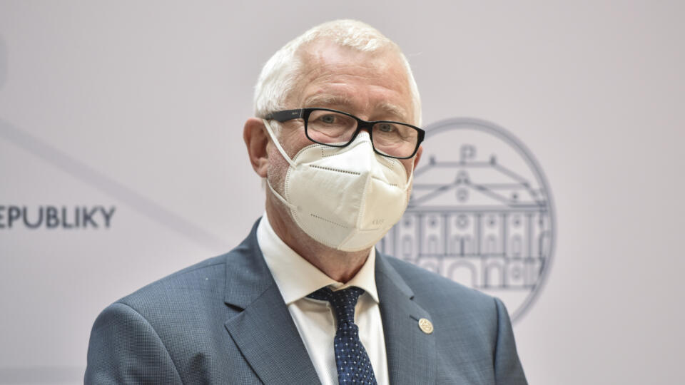 Na snímke predseda Slovenskej akadémie vied (SAV) Pavol Šajgalík na tlačovej konferencii počas rokovania 13. schôdze vlády SR v Bratislave 26. mája 2021. FOTO TASR - Pavol Zachar