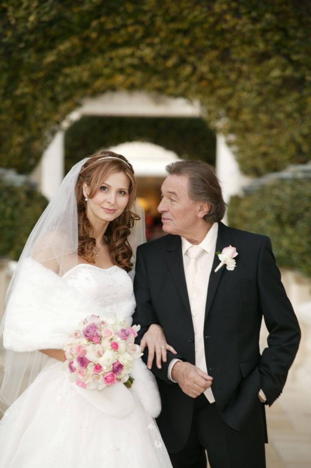 Ivana Macháčková, po svadbe Ivana Gottová, stála po boku speváka do jeho smrti v októbri 2019. Záber vznikol na ich svadbe v roku 2008.