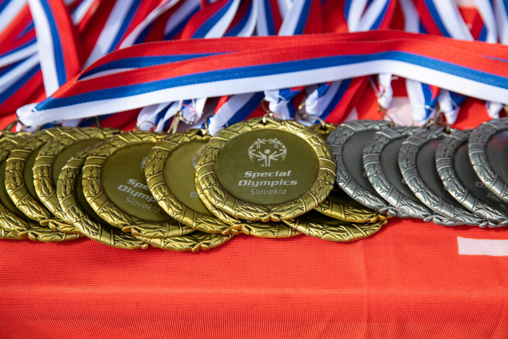 Športovci Špeciálnych olympiád Slovensko bojovali na cyklistickom šampionáte o takéto medaily.