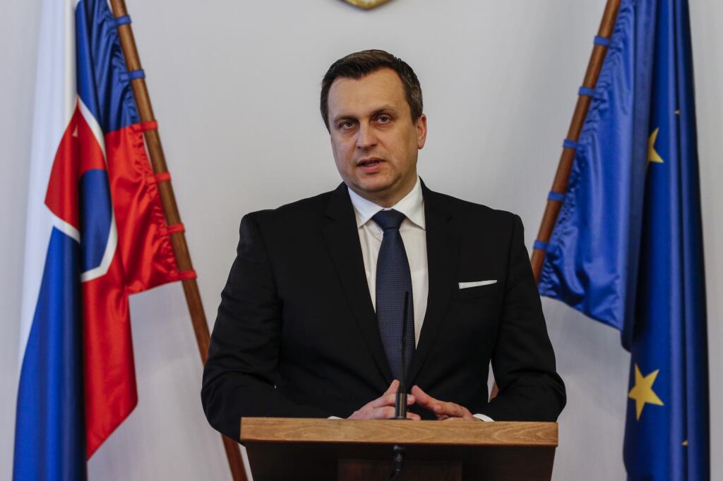 Novozvolený predseda NRSR Andrej Danko (SNS) počas svojho prvého brífingu vo funkcii v Bratislave 23. marca 2016.