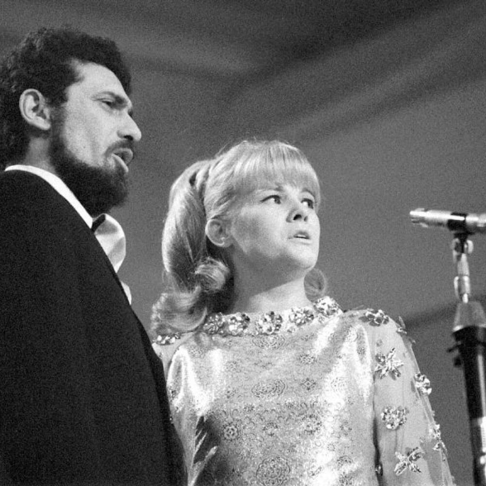 S Evou Pilarovou naspieval známy duet Ach, ta láska nebeská