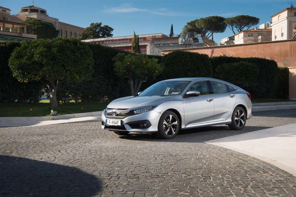 Honda Civic Sedan 1,6-DTEC