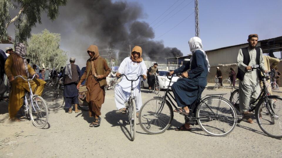 Afganistan je už v područí islamistov z Talibanu, ktorí najnovšie obsadili aj prezidentský palác v Kábule.