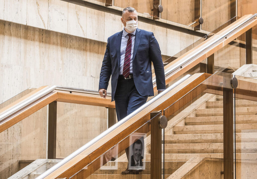 Rezort práce pod vedením ministra Milana Krajniaka pripravil zmeny v súčasných pravidlách pri minimálnych dôchodkoch.