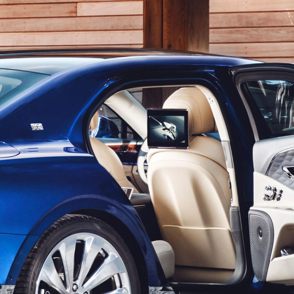 Bentley Flying Spur.