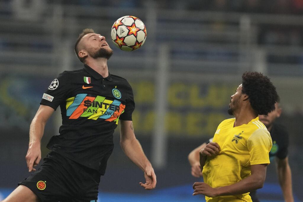 Futbalisti Interu Miláno v kádri aj so slovenským reprezentantom Milanom Škriniarom nebudú chýbať vo vyraďovacej časti Ligy majstrov.