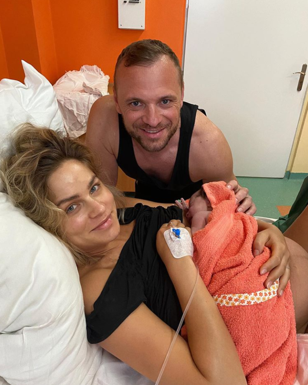 Šťastní Gáboríkovci sa tešia z dcérky Belly. Manželke slovenského hokejistu to nesmierne pristalo aj počas celého tehotenstva.