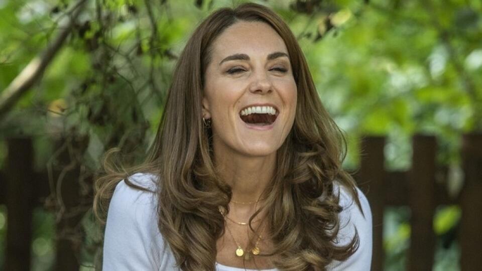 Duchess Kate enchanted the fans.  However, many criticize her weight loss.