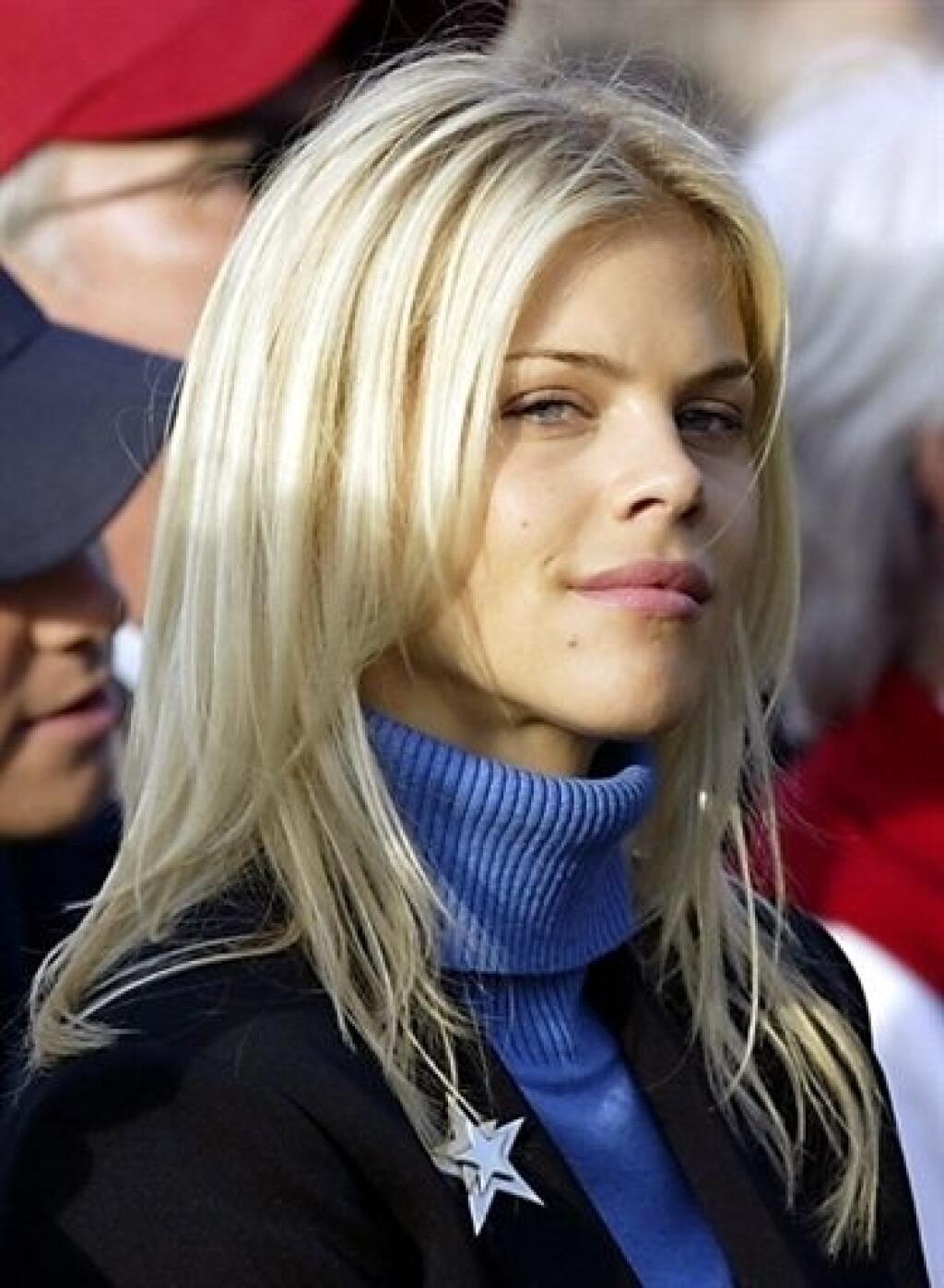 Elin Nordegren - Krásnu švédsku modelku si vzal v roku 2004 a boli spolu šesť rokov. Majú spolu dcérku a syna. Keď sa prevalili Tigrove sexuálne aféry, rozviedli sa. Neobišla naprázdno, vysúdila v prepočte 84,6 milióna eur.