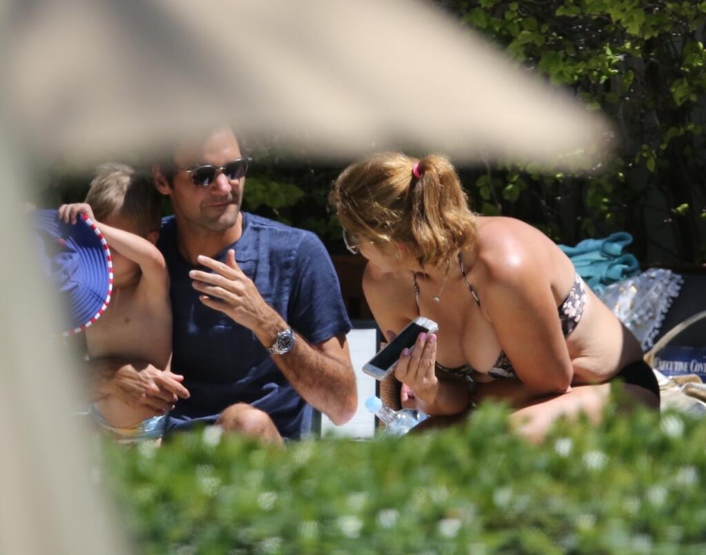 V roku 2017 si Federerovci po roku opäť našli miestečko na pláži na Miami a pri pohľade na Mirku fanúšikovia boli v nemilom úžase.