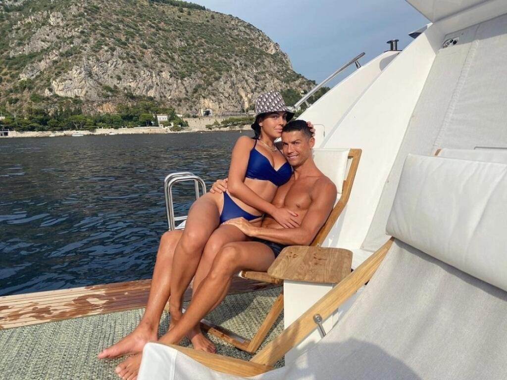 Georgina s Cristianom na luxusnej jachte