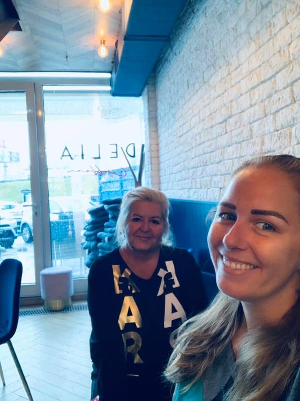 Mama Dušana Pašeka ml. Alexandra je pre dcéru Sašu najlepšia kamarátka. Dnes spolu prežívajú obrovský žiaľ.