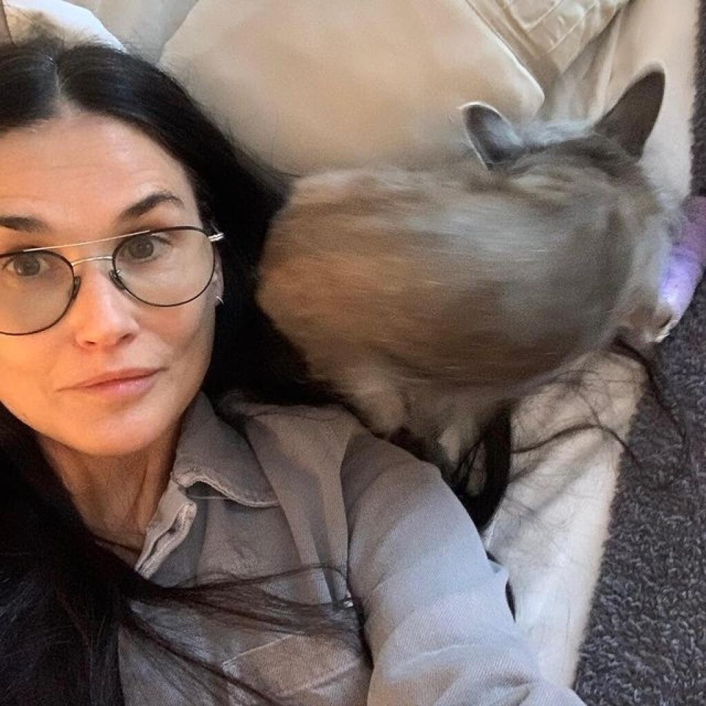 Demi na záberoch bez mejkapu ukázala svoju prirodzenú krásu.