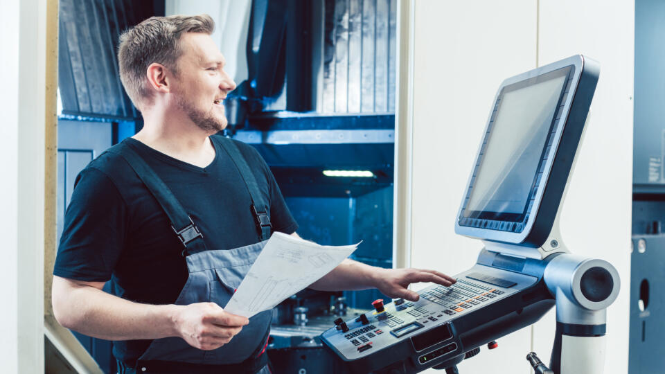 Machine,Operator,Programming,Modern,Industrial,Cnc,Lathe