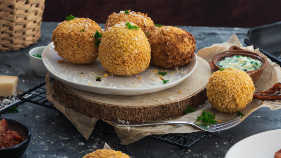 Ryžové arancini.