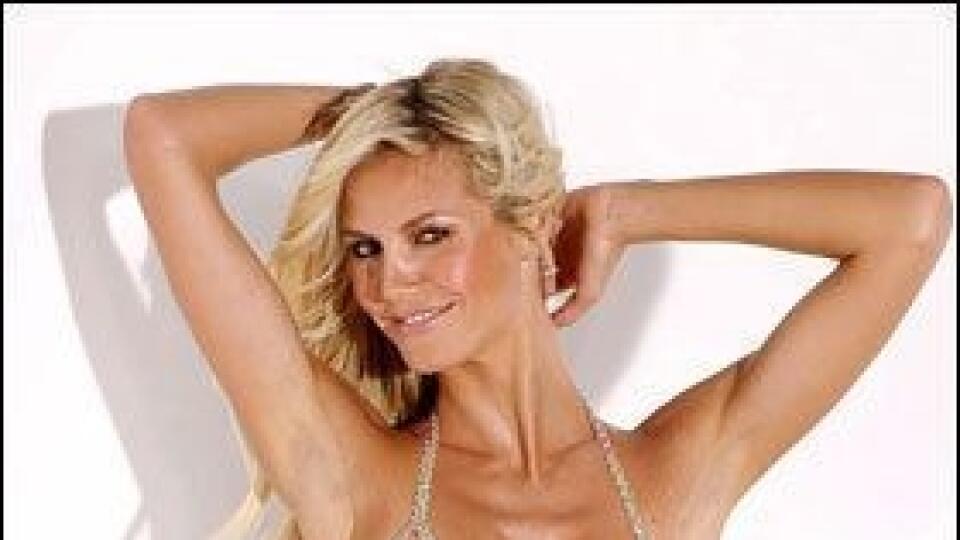 Heidi Klum a Fantasy Bra 2003