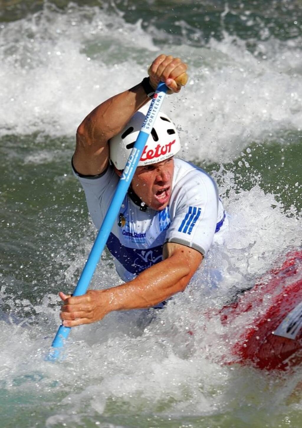 Slováci majú istotu účasti medzi mužmi v C1 a K1, v ženskej súťaži splnili