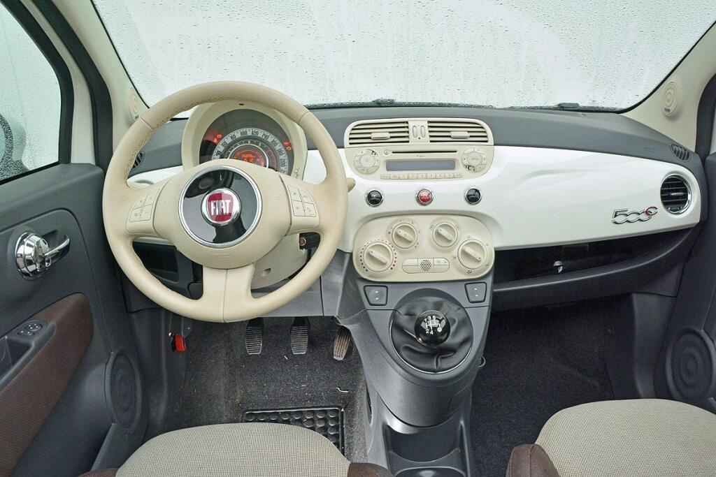 Fiat 500 приборная торпеда