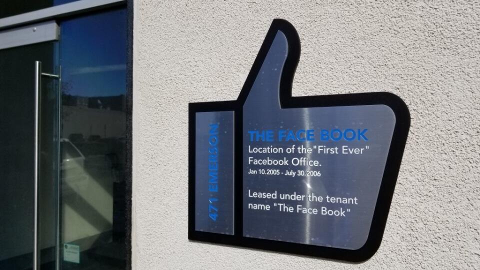 Prvý Facebook Office