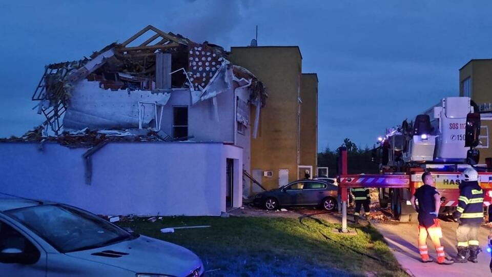 Samedi soir, un incendie s'est déclaré dans l'un des immeubles d'habitation du village de Biely Kostol (district de Trnava).