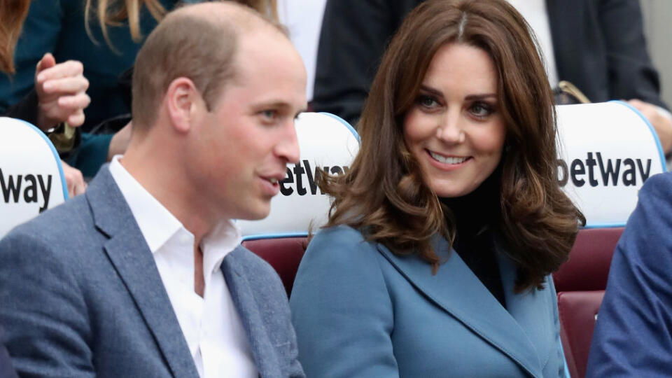 William a Kate si väčšinou držia odstup.