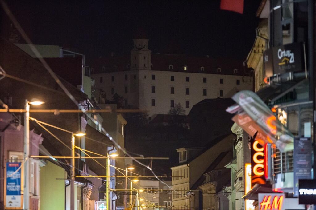 Bratislava dosiahla prebytok, siahnuť naň však zatiaľ nemôže