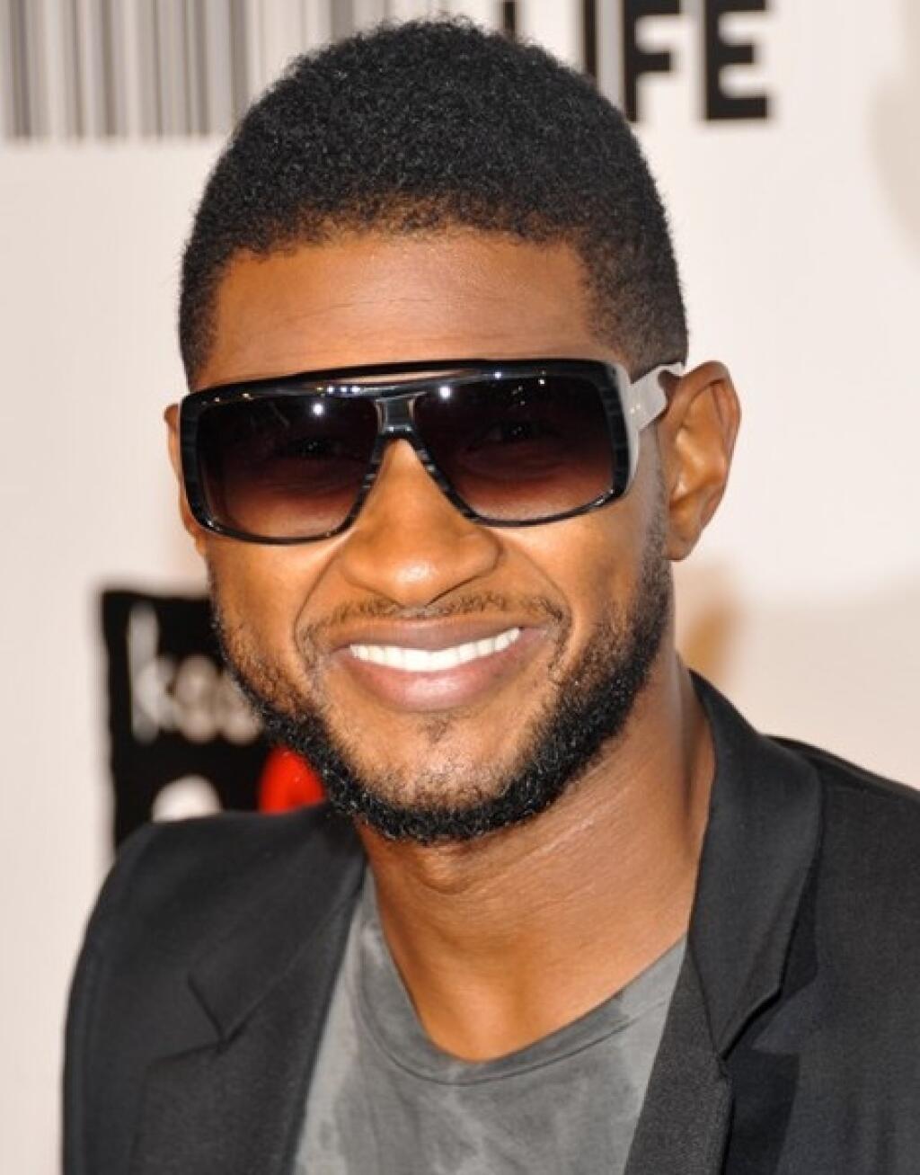 Usher sa po dvoch synoch Ushera V a Naviyda Elyho, ktorých má z predchádzajúceho manželstva s celebritnou módnou sytlistkou Tamekou Foster, dočkal vytúženeho dievčatka s dlhoročnou partnerkou Jenn Goicoechea.