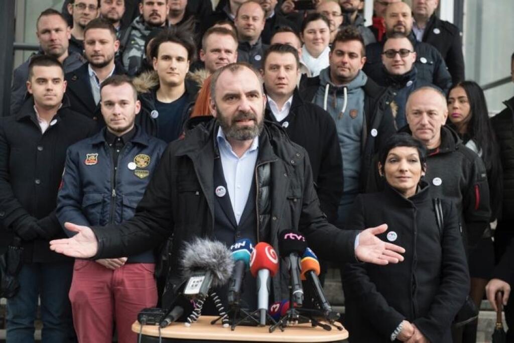 Šéf Progresívneho Slovenska: Za podporu Valla miesta v orgánoch nechceme