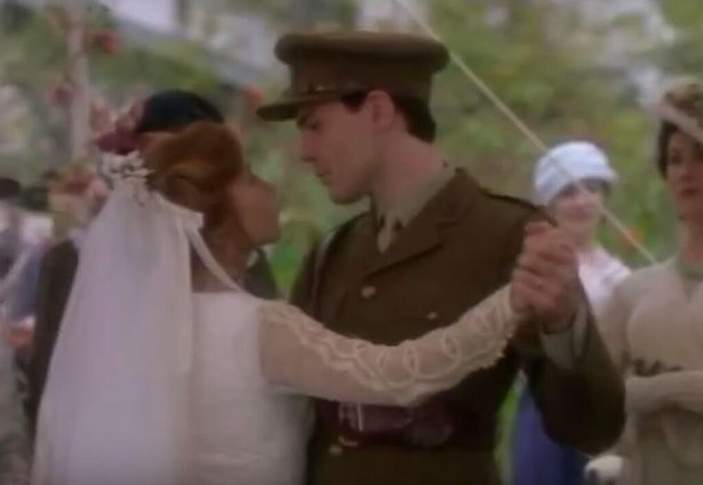 Megan Follows a Jonathan Crombie si spolu zahrali v niekoľkých pokračovaniach príbehov o Anne zo Zeleného domu.