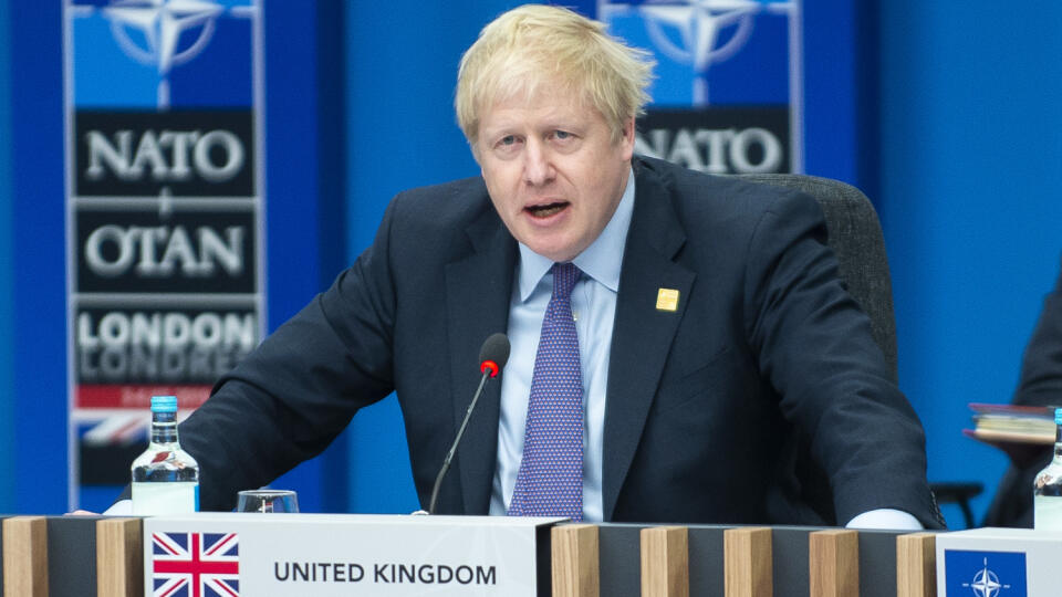 Na snímke je britský premiér Boris Johnson