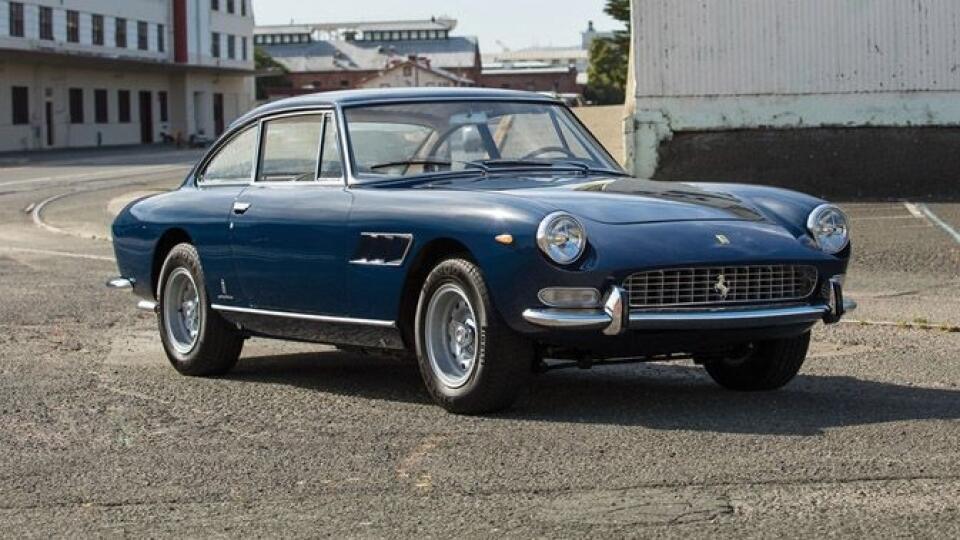 Ferrari 330 GT 2+2 Series II