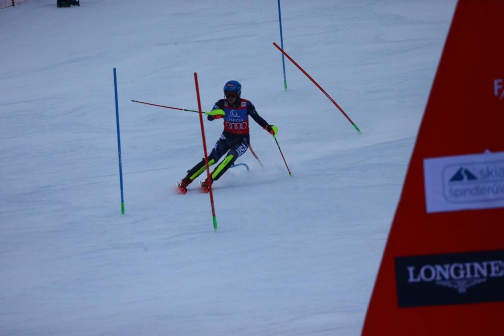 Líderkou po 1. kole nedeľného slalomu v Špindlerovom Mlyne bola Mikaela Shiffrinová.