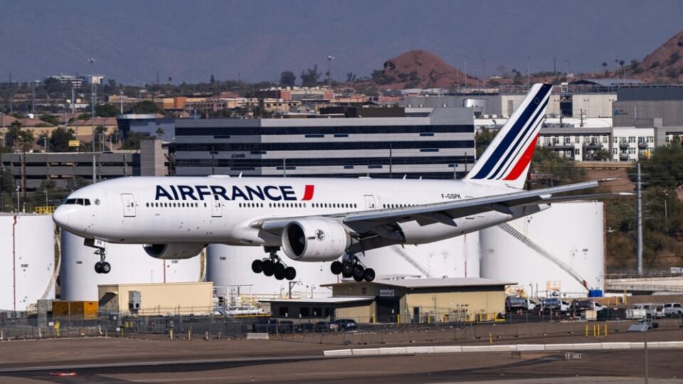 Sky Harbor International Airport 1-4-2025 Phoenix, AZ USA
Air France Boeing 777-200ER F-GSPK arrival for 26 at Sky Harbor Intl. Airport.