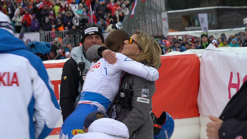 Slovenská lyžiarka Petra Vlhová v Špindlerovom Mlyne ukázala charakter. Namierila si to priamo za mamou svojej najväčšej súperky, Eileen Shiffrin.