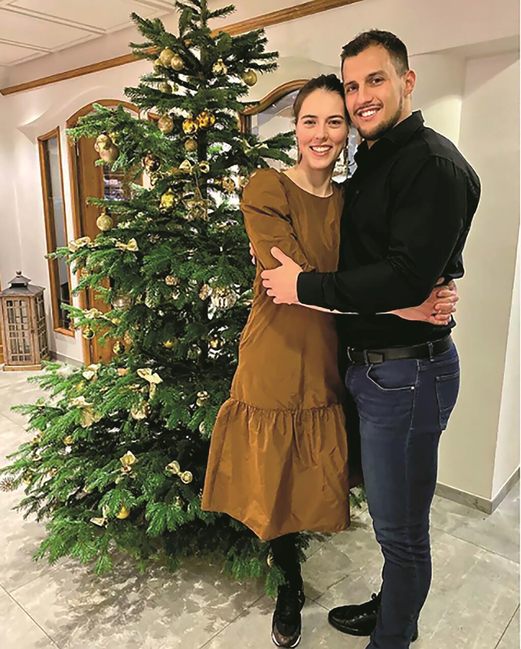 MÓDA JU NEZAUJÍMA S priateľom si napriek tomu nedávno kúpili drahé tenisky, každé za 600 eur.