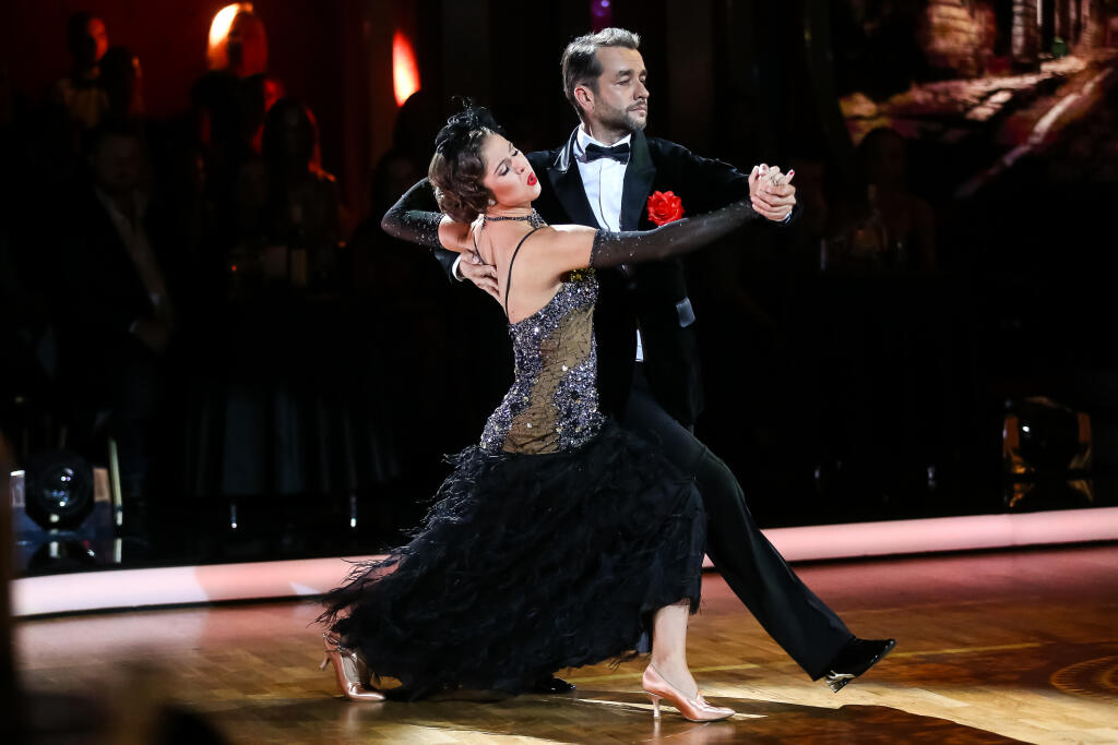 3. kolo tanečnej súťaže celebrít Lets Dance vysielanej naživo z Bratislavskej Incheby. Na snímke Vladimír Kobielsky a Dominika Chrapeková