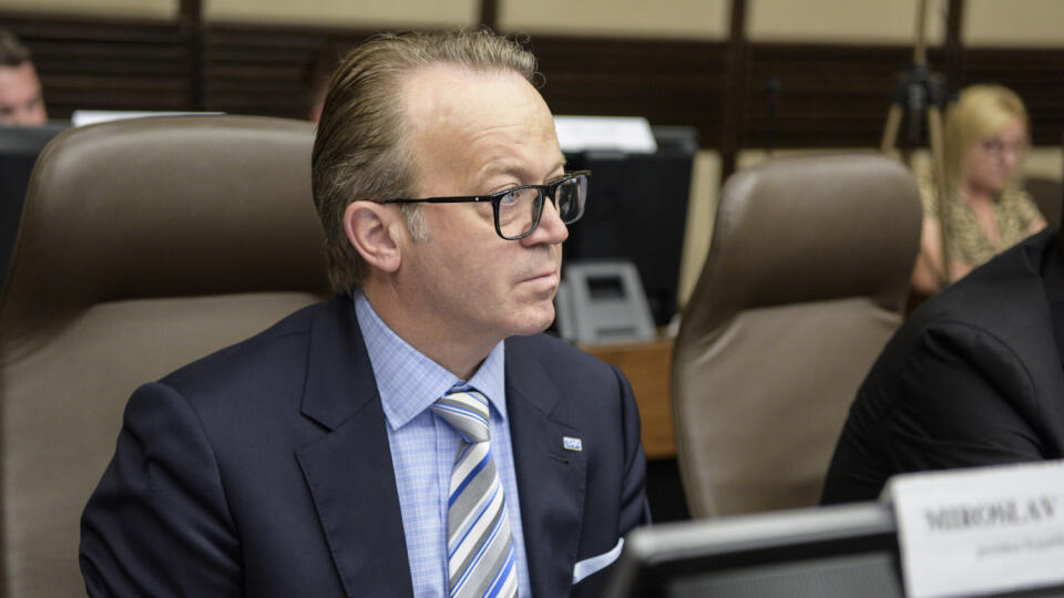 Na snímke prezident Republikovej únie zamestnávateľov (RÚZ) Miroslav Kiraľvarga počas mimoriadneho zasadnutia Hospodárskej a sociálnej rady SR v Bratislave v pondelok 13. júna 2022. FOTO TASR - Pavol Zachar